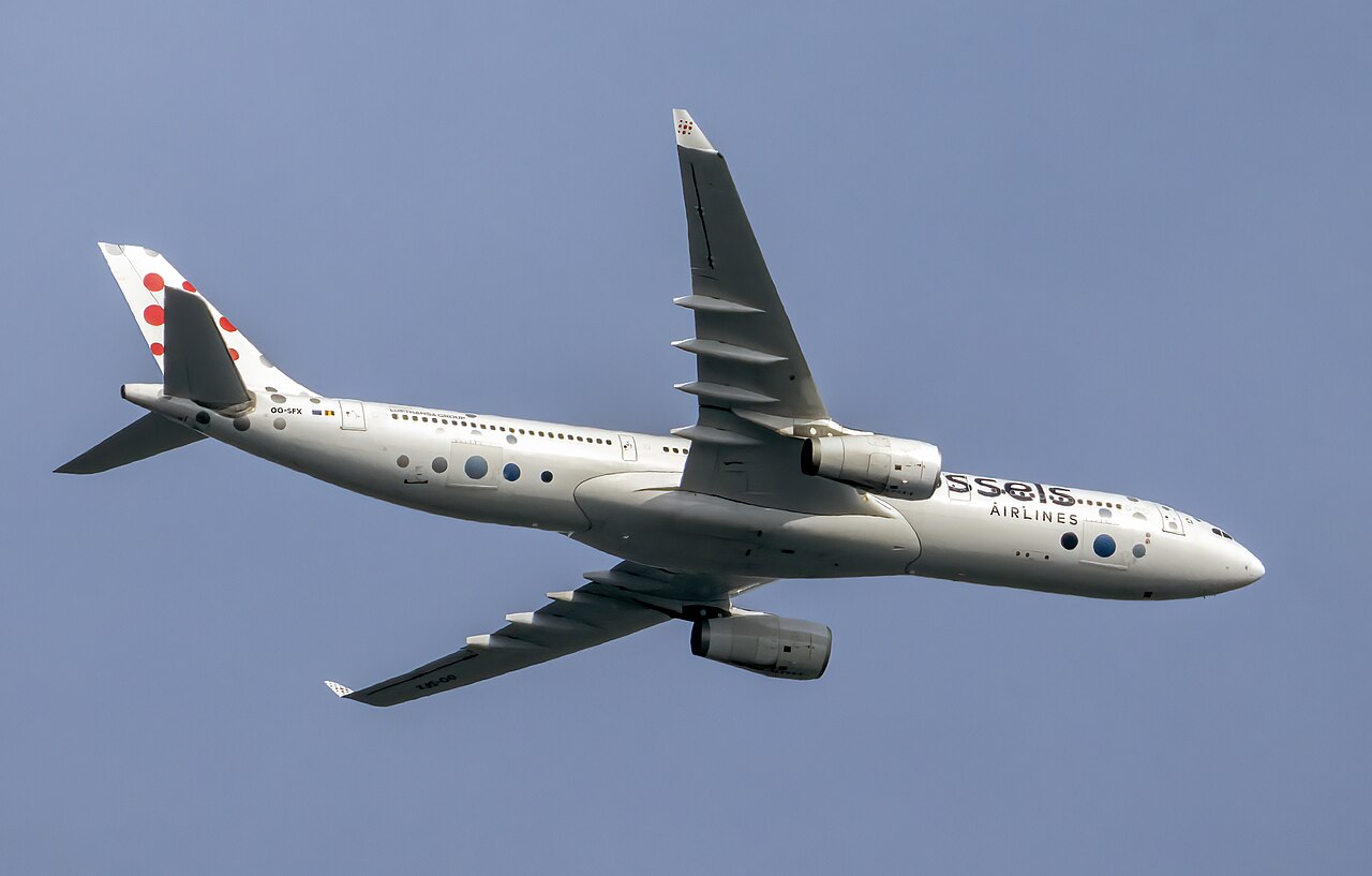 D-AIKA (Airbus A330-300)
