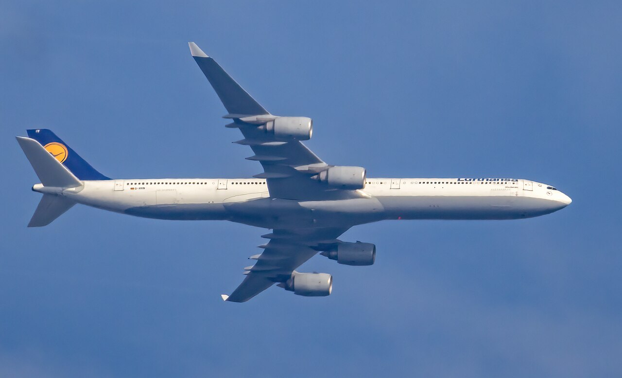 D-AIHA (Airbus A340-600)