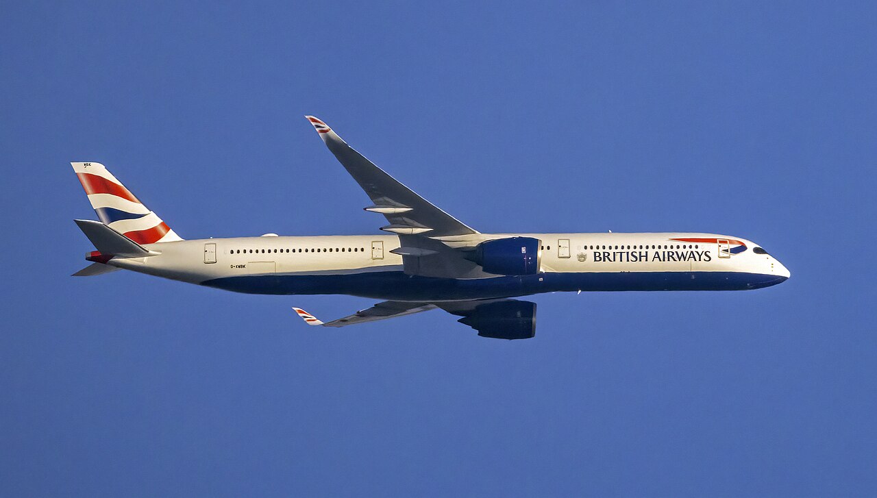 Airbus A350-1000 commercial airliner
