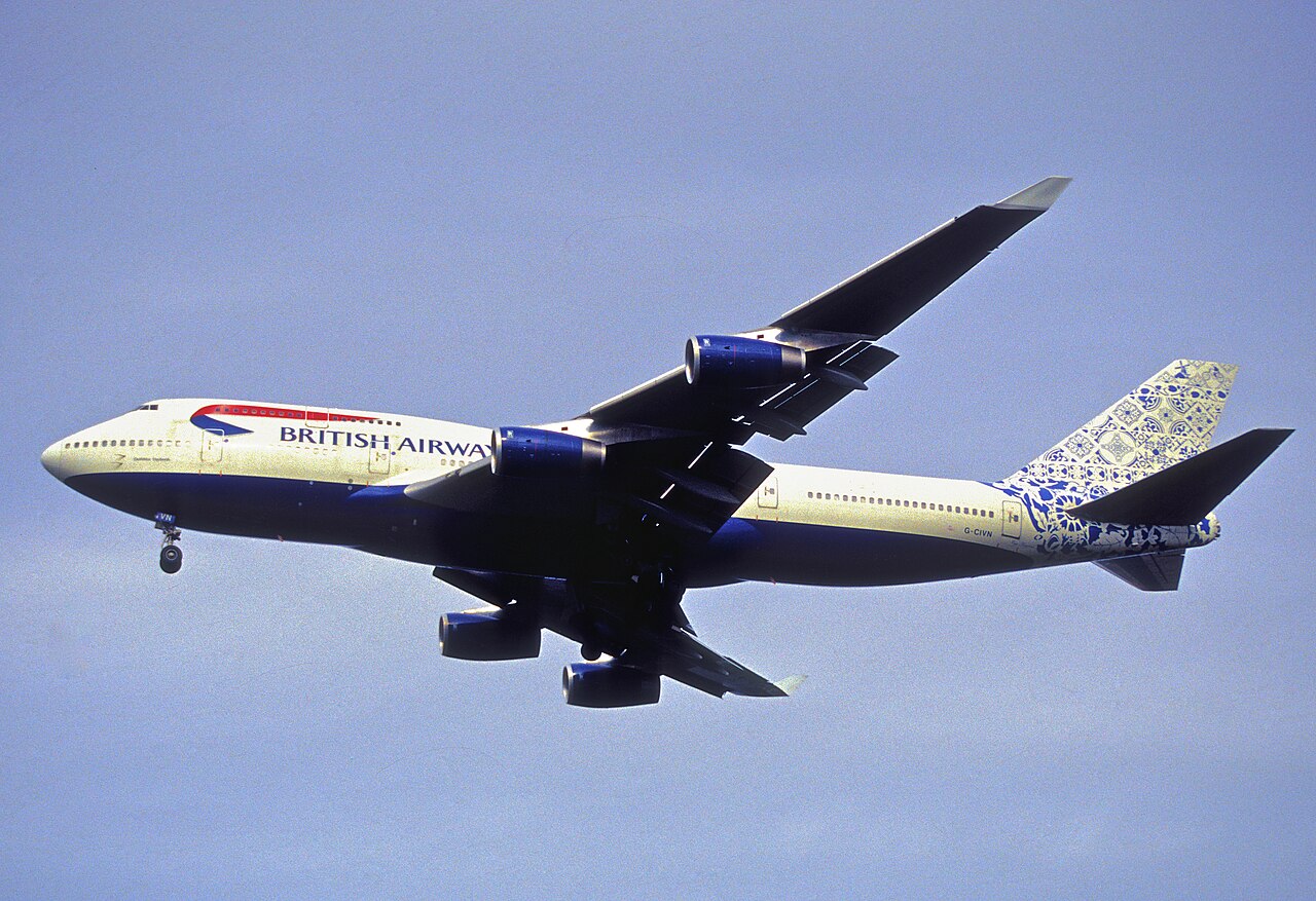 B-2472 (Boeing 747-400)